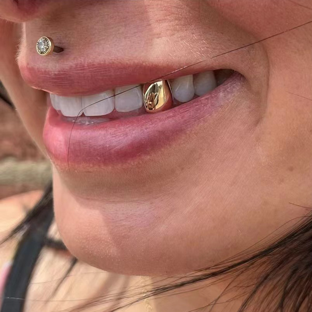 Body Jewelry Gold Plated - RACHELZ ヒップホップクラシック単歯 Grillz 黄金の歯キャップ装飾 14 18K