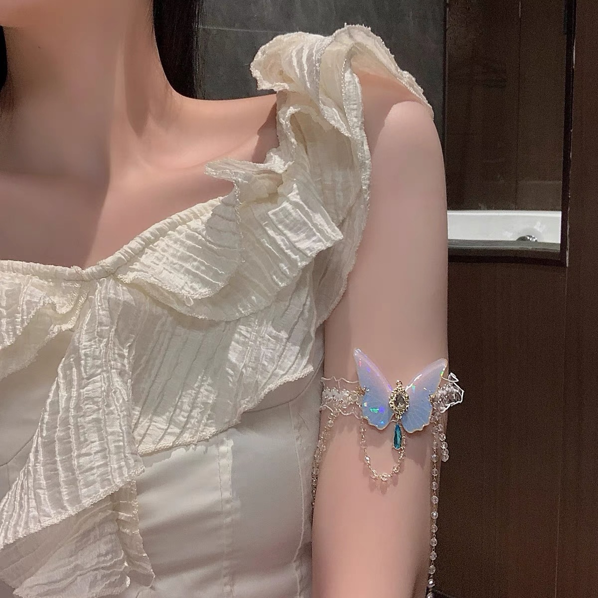 ファッショナブルな蝶柄弾性レースレッグチェーンスウィートガー - Body Jewels のレビューと価格