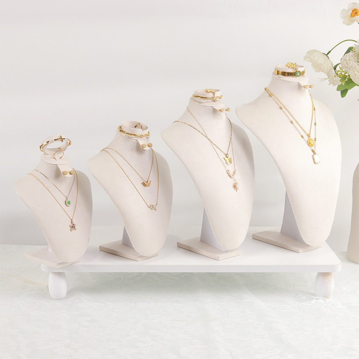 ボディベルベットジュエリーディスプレイバスト、人型ネック/チ - Body Jewelry Display Ideas のレビューと価格