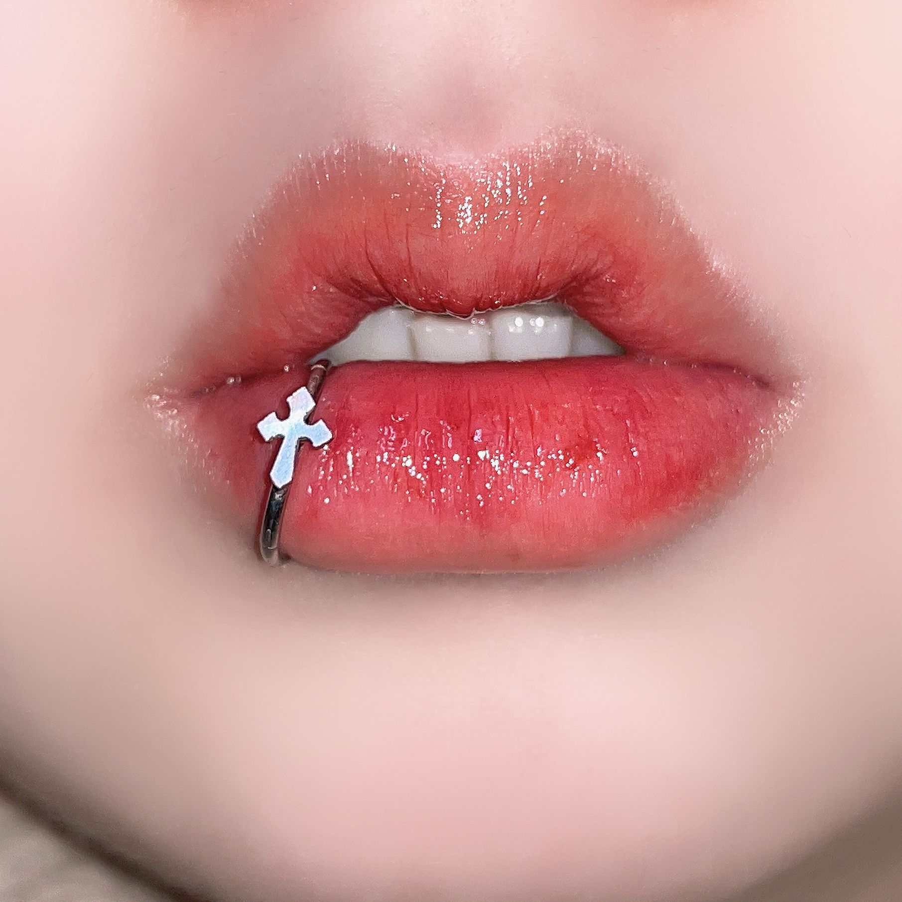 ステンレス鋼リップリングヒンジ付きスターバイトピアス鼻リング - Body Jewelry Vertical Labret のレビューと価格